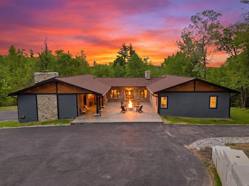 Unit for sale at 4 Washington, Amherst, NH 03031