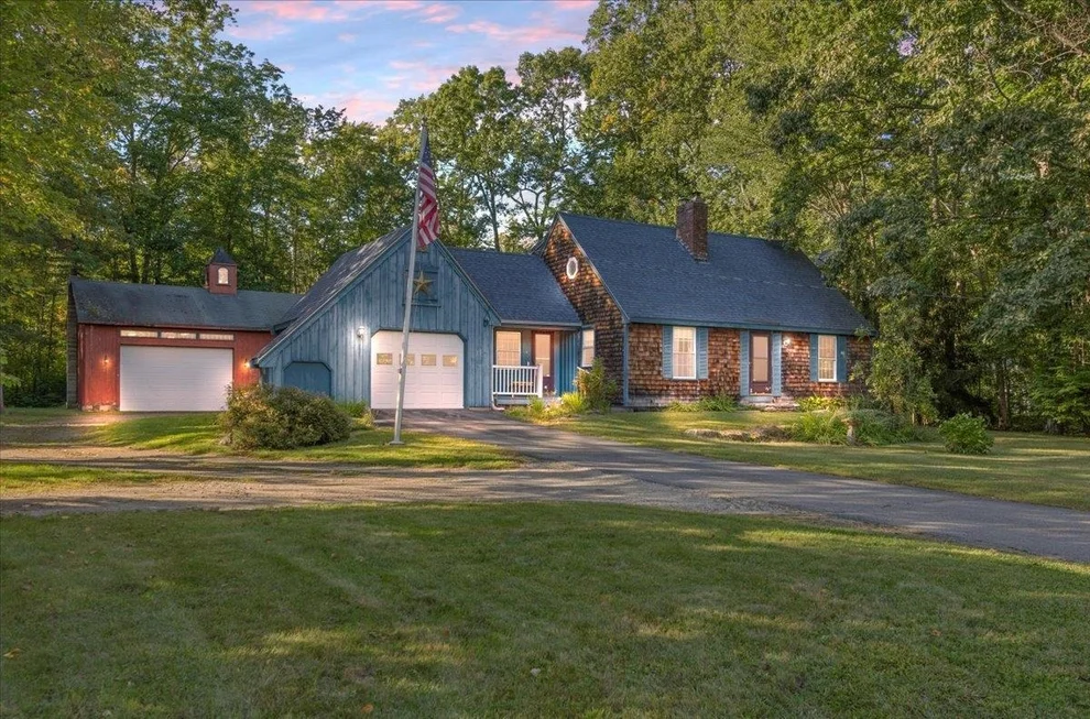 Unit for sale at 8 Juniper, Derry, NH 03038