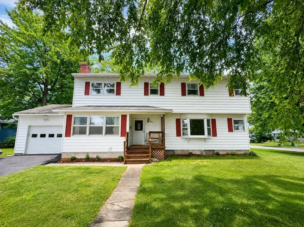 Unit for sale at 71 Lakewood, Burlington, VT 05408