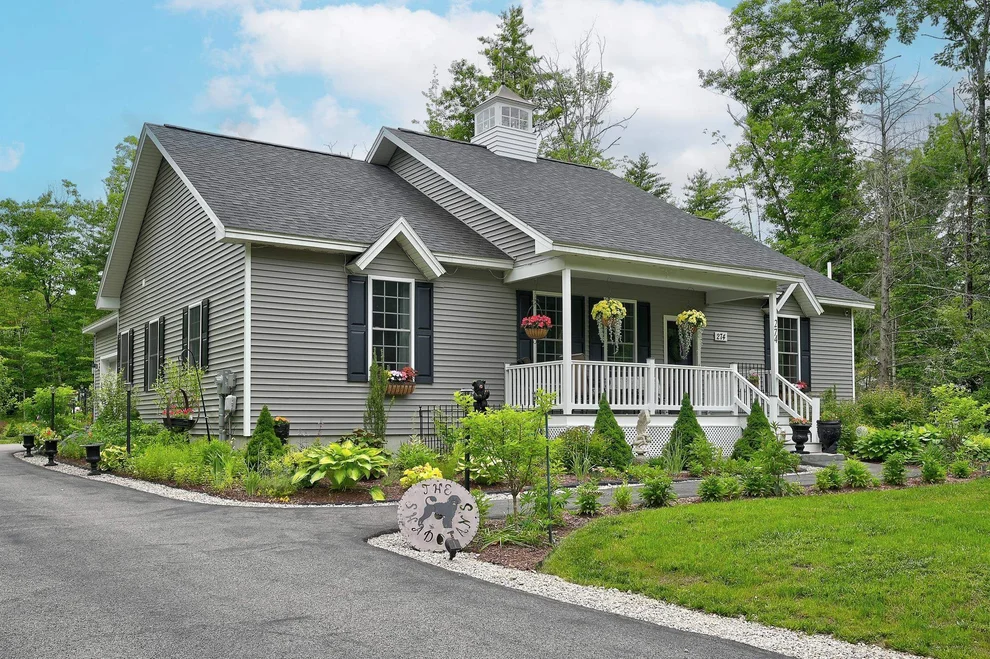 Unit for sale at 274 Old Goshen, Conway, NH 03813
