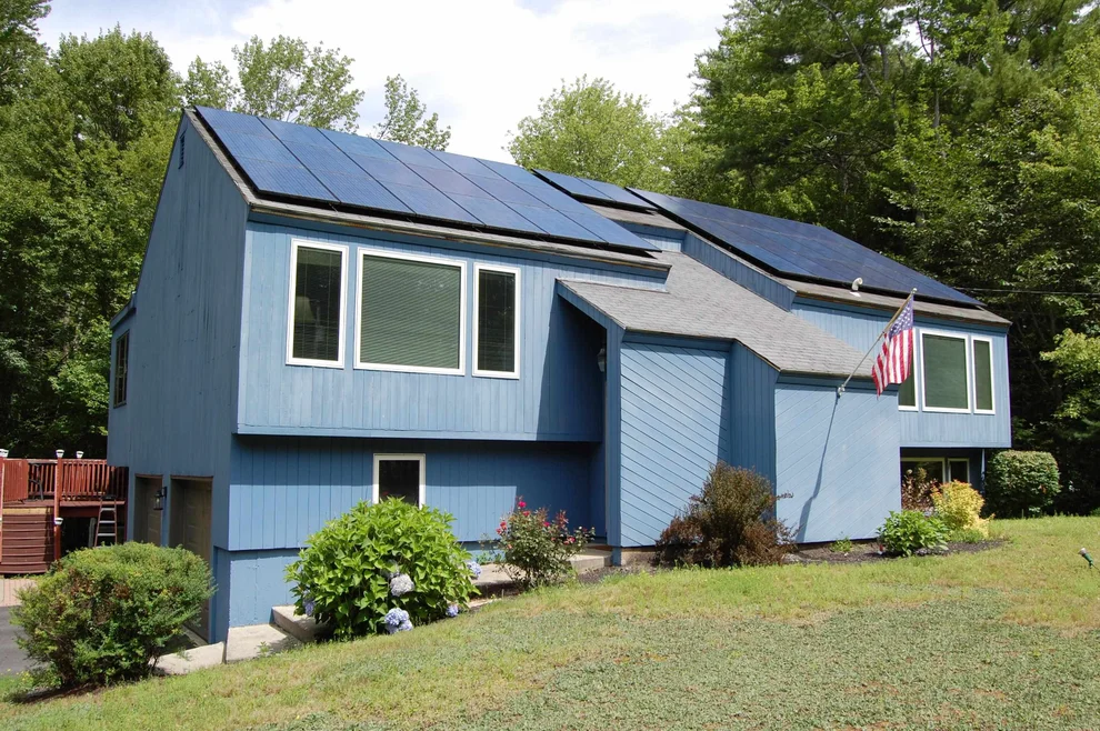 Unit for sale at 49 Birkdale, Bedford, NH 03110