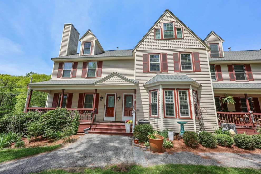 Unit for sale at 31 Stanstead, Nashua, NH 03063