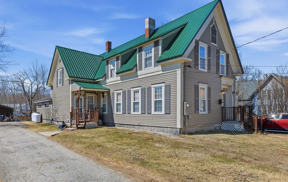 Unit for sale at 19 Mechanic, Gorham, NH 03581