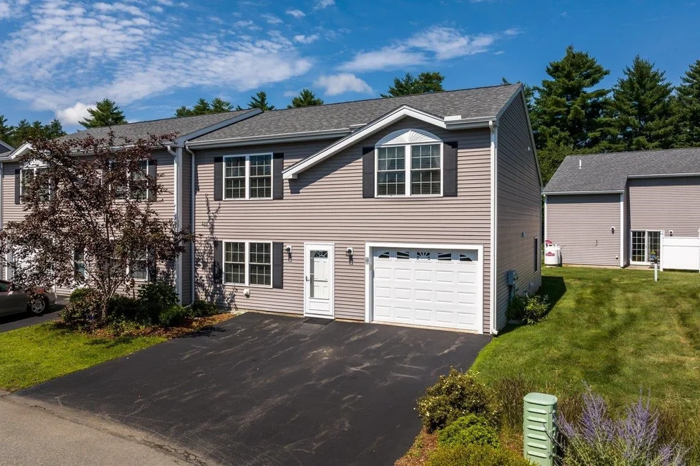 Unit for sale at 13 Bruins, Raymond, NH 03077