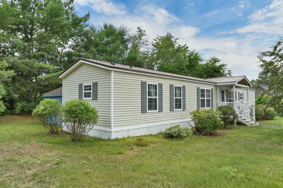 Unit for sale at 15 Carpenter Park, Plymouth, NH 03264