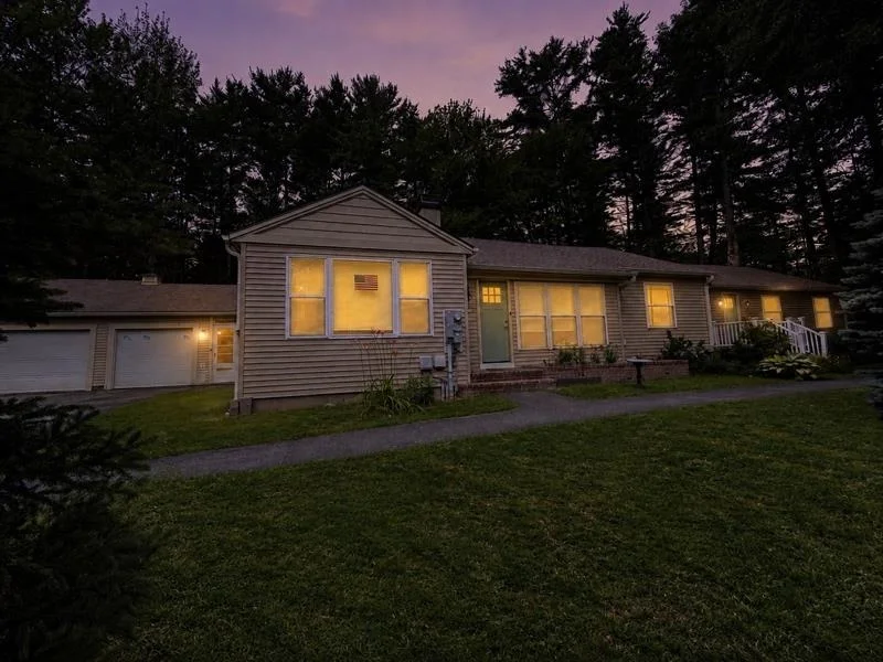 Unit for sale at 1090 North Main, Laconia, NH 03246