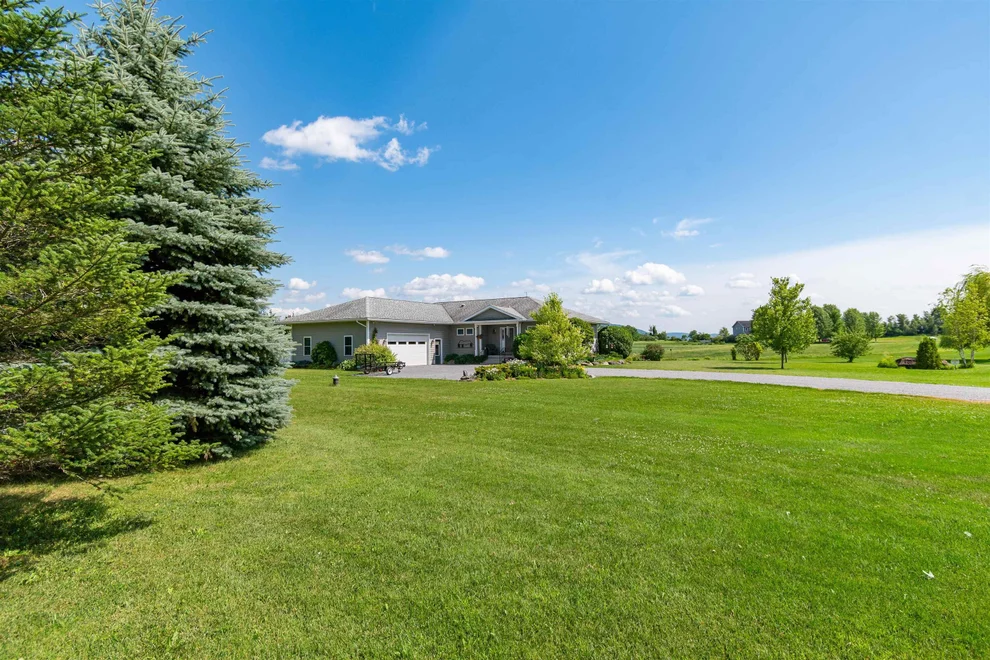 Unit for sale at 25 Mansfield View, Georgia, VT 05478