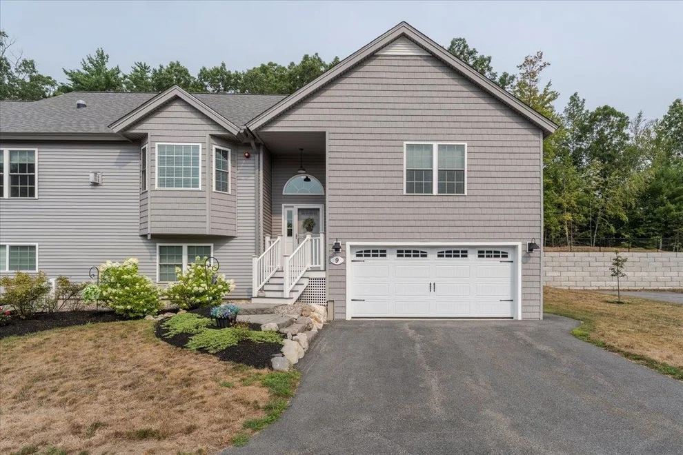Unit for sale at 9 Springfield, Hampstead, NH 03826