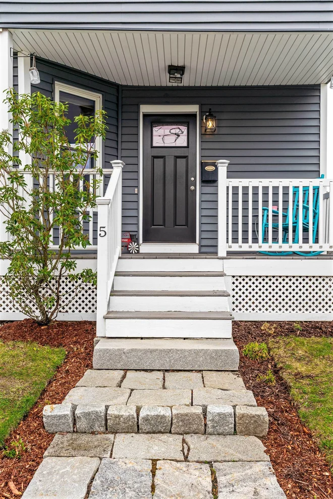 Unit for sale at 5 Arlington, Nashua, NH 03060