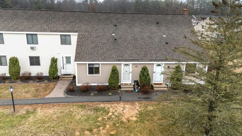Unit for sale at 15 Pendleton, Londonderry, NH 03053