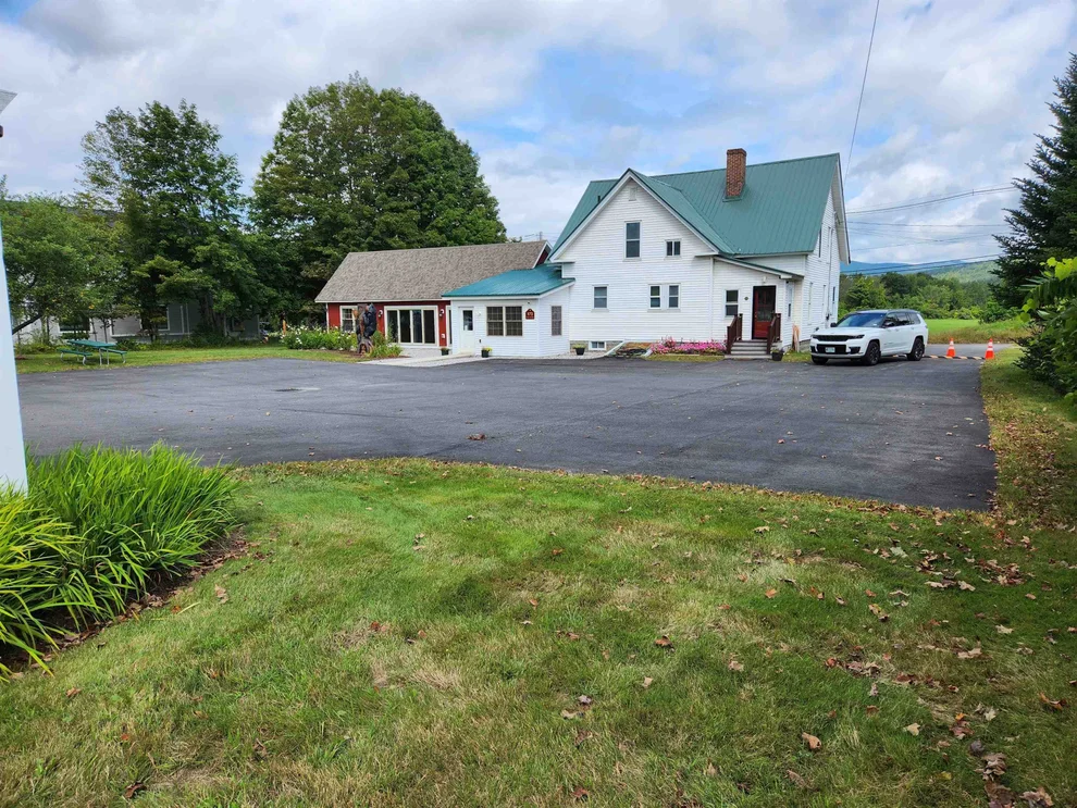 Unit for sale at 572 Tenney Mountain, Plymouth, NH 03264