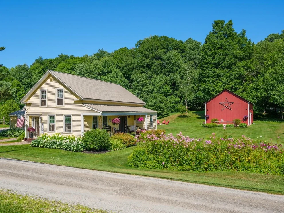 Unit for sale at 8 Dumas, Underhill, VT 05489