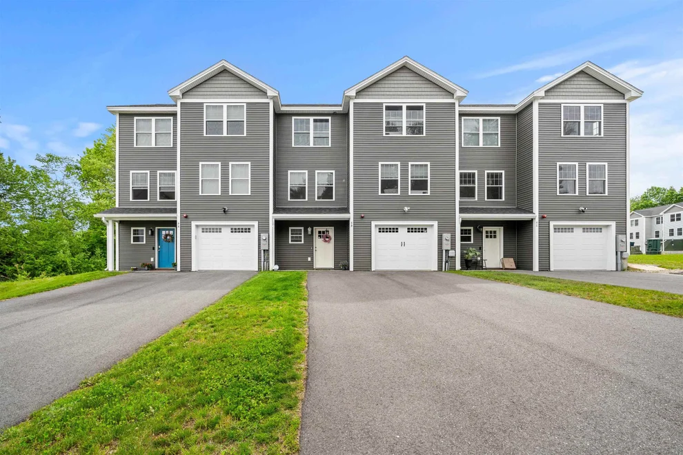 Unit for sale at 6 Biggs, Epping, NH 03042