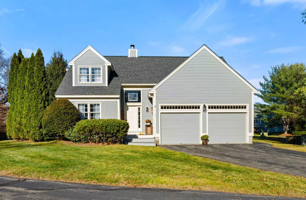 Unit for sale at 7 Fox Run, Amherst, NH 03031