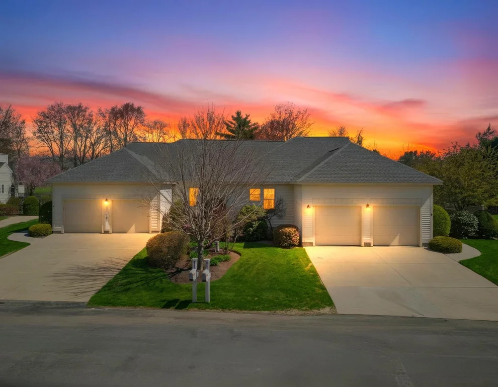 Unit for sale at 9 Pebble Beach, Bedford, NH 03110