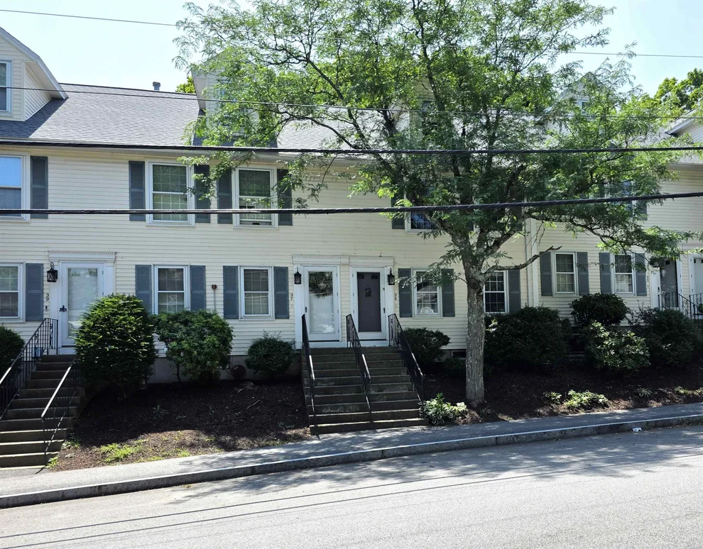 Unit for sale at 35 Beech Hill, Manchester, NH 03103