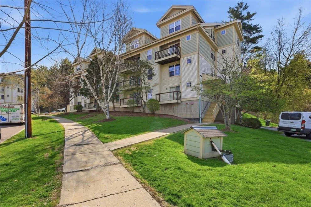 Unit for sale at 265 Hildred, Burlington, VT 05401