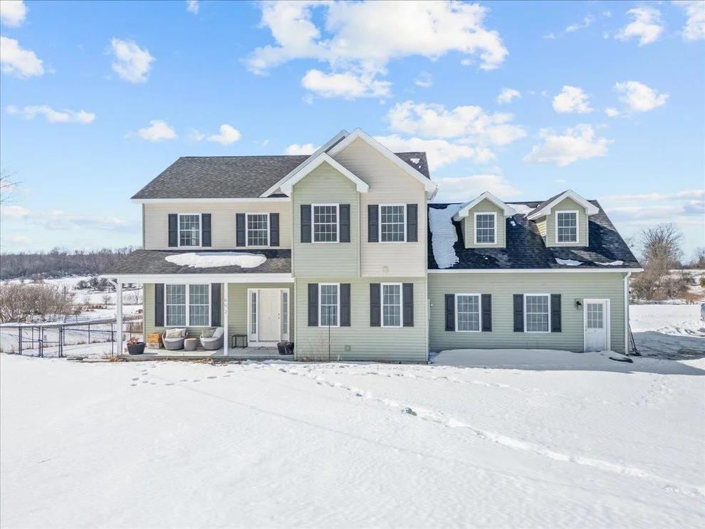 Unit for sale at 693 Brigham, St. Albans Town, VT 05478