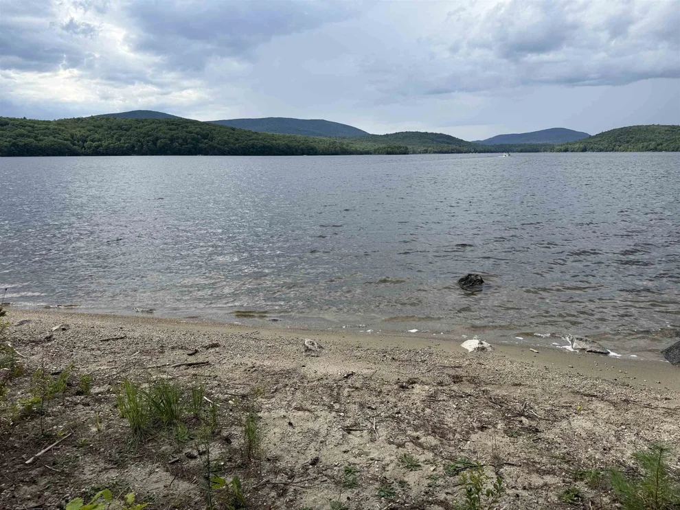 Unit for sale at 666 Goose Pond, Canaan, NH 03741