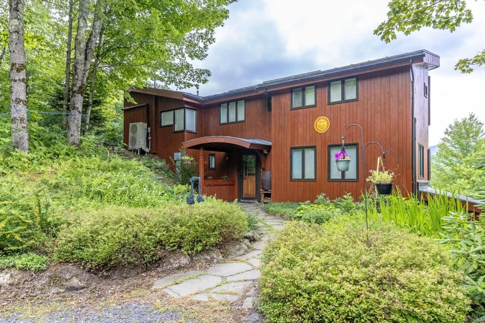 Unit for sale at 1425 Cobb Hill, Moretown, VT 05676