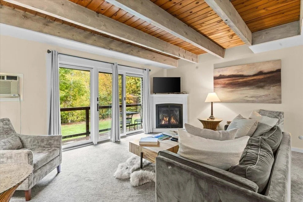 Unit for sale at 277 Topnotch, Stowe, VT 05672