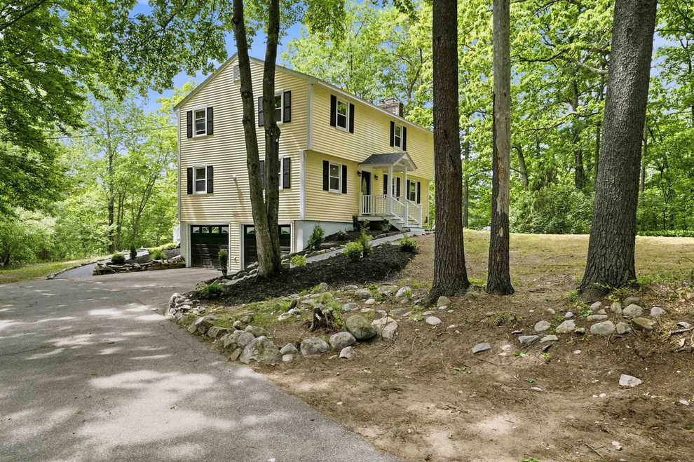 Unit for sale at 27 Gilcreast, Londonderry, NH 03053