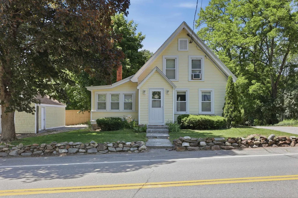 Unit for sale at 15 S Main, Newton, NH 03858