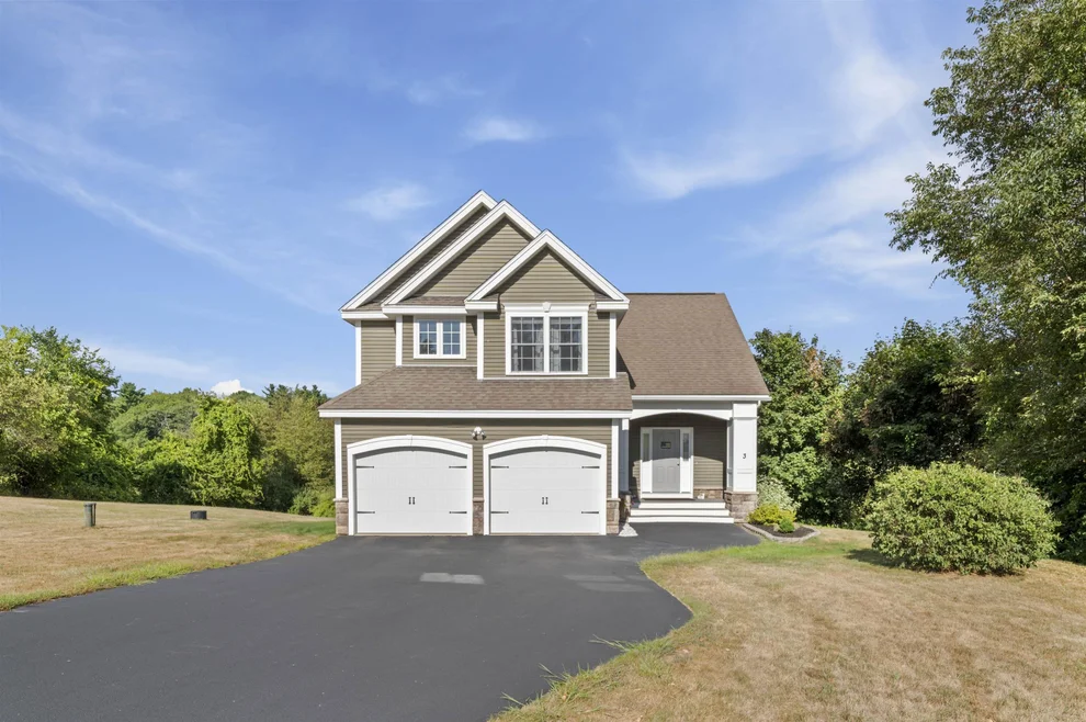 Unit for sale at 3 Orchard Hill, Epping, NH 03042