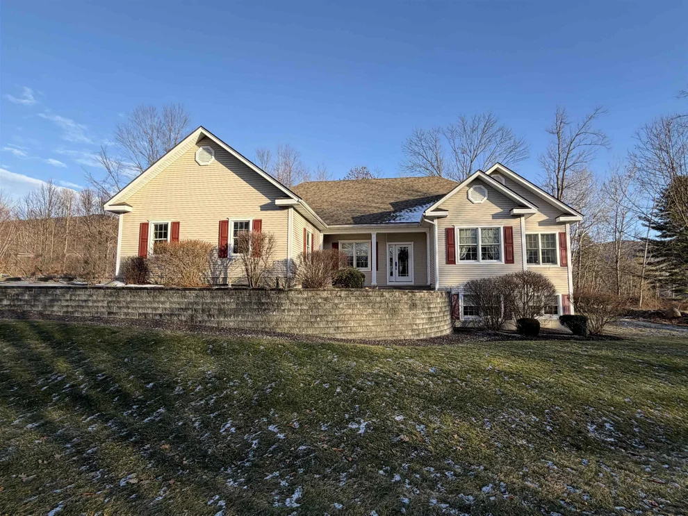 Unit for sale at 125 Carmel, Rutland Town, VT 05701