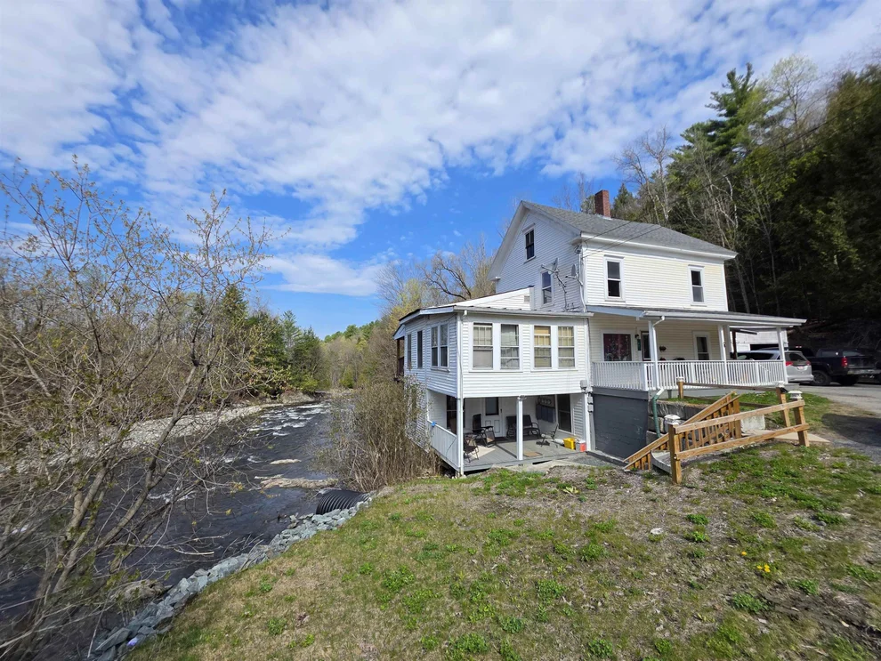 Unit for sale at 81 Assisqua, St. Johnsbury, VT 05819