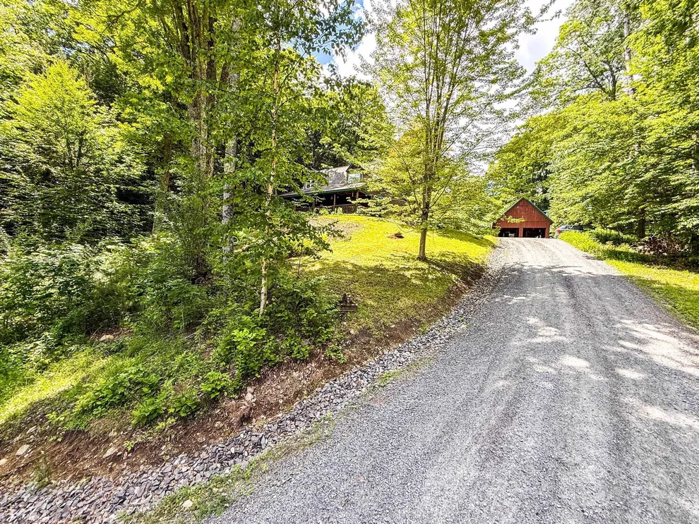 Unit for sale at 163 Reb Mountain, Thetford, VT 05075