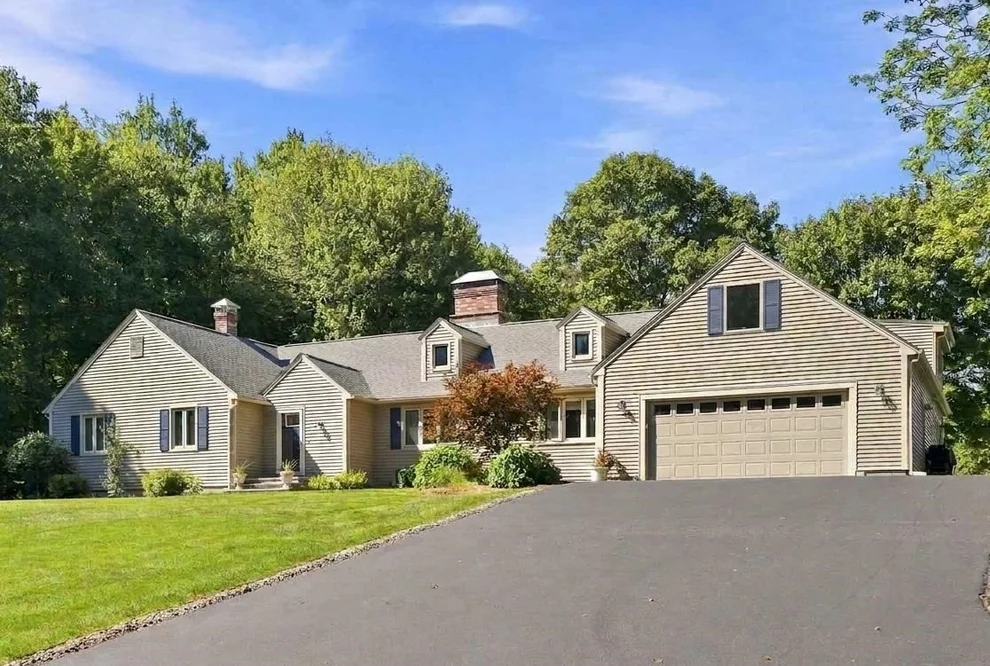Unit for sale at 9 Audley, Bow, NH 03304