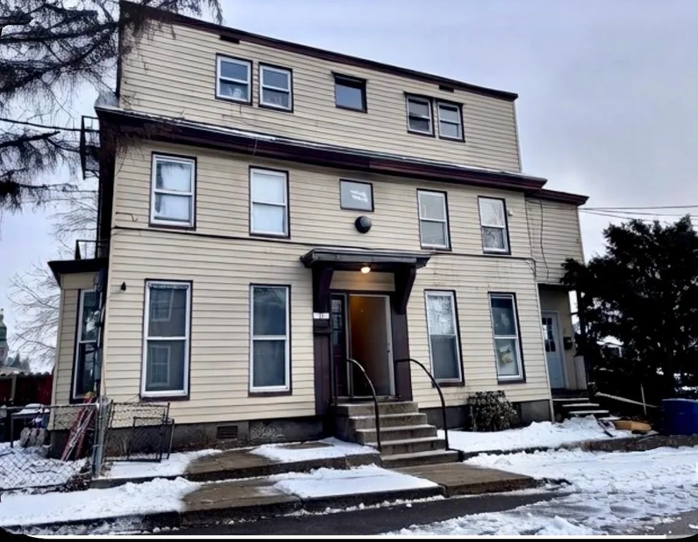 Unit for sale at 19 Cross, Nashua, NH 03064