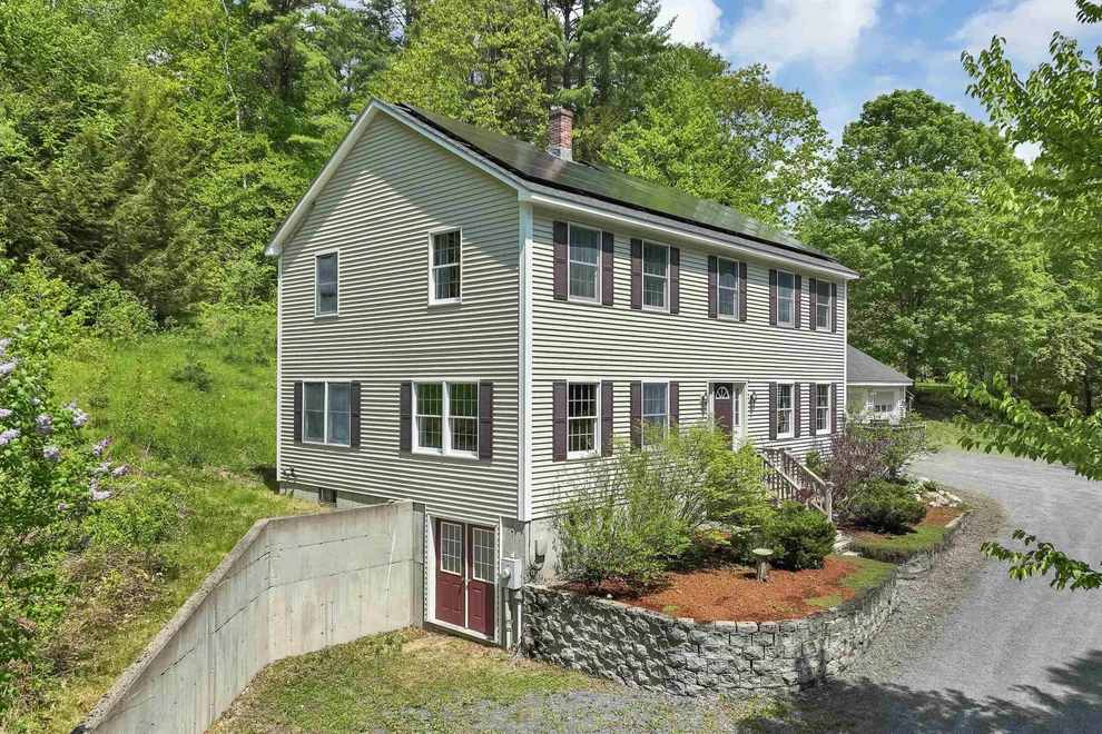 Unit for sale at 1350 Barker, Thetford, VT 05058