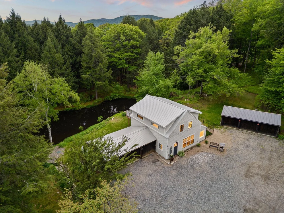 Unit for sale at 513 Shattuck Hill, West Windsor, VT 05037