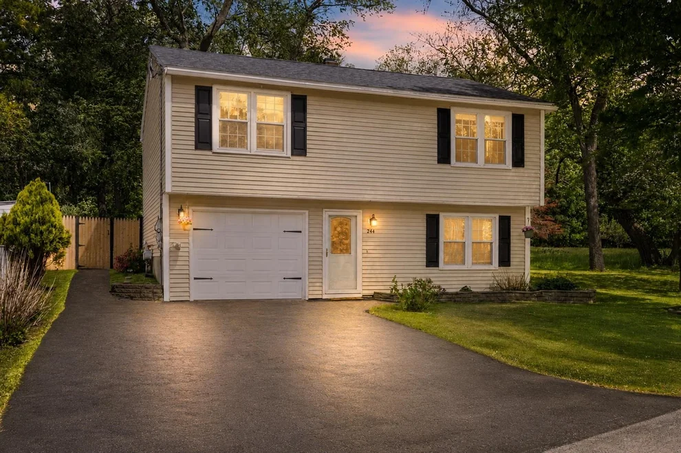 Unit for sale at 244 River Bank, Manchester, NH 03103