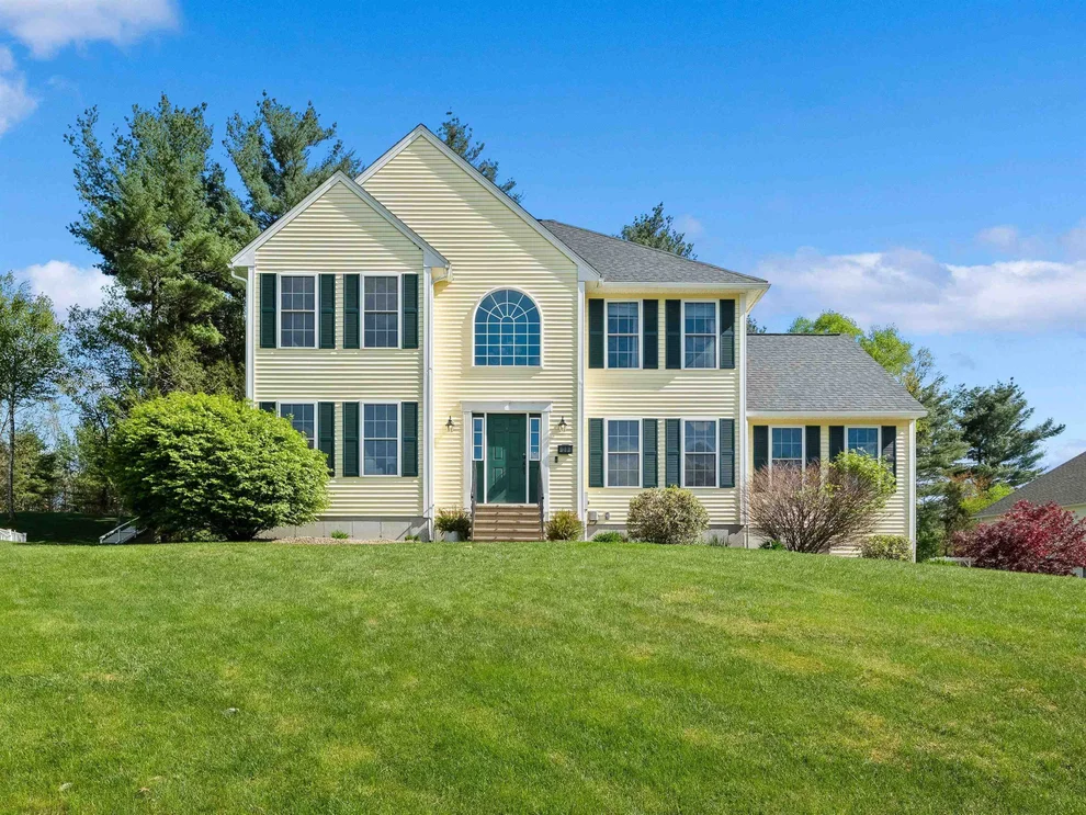 Unit for sale at 28 Bradford, Hudson, NH 03051