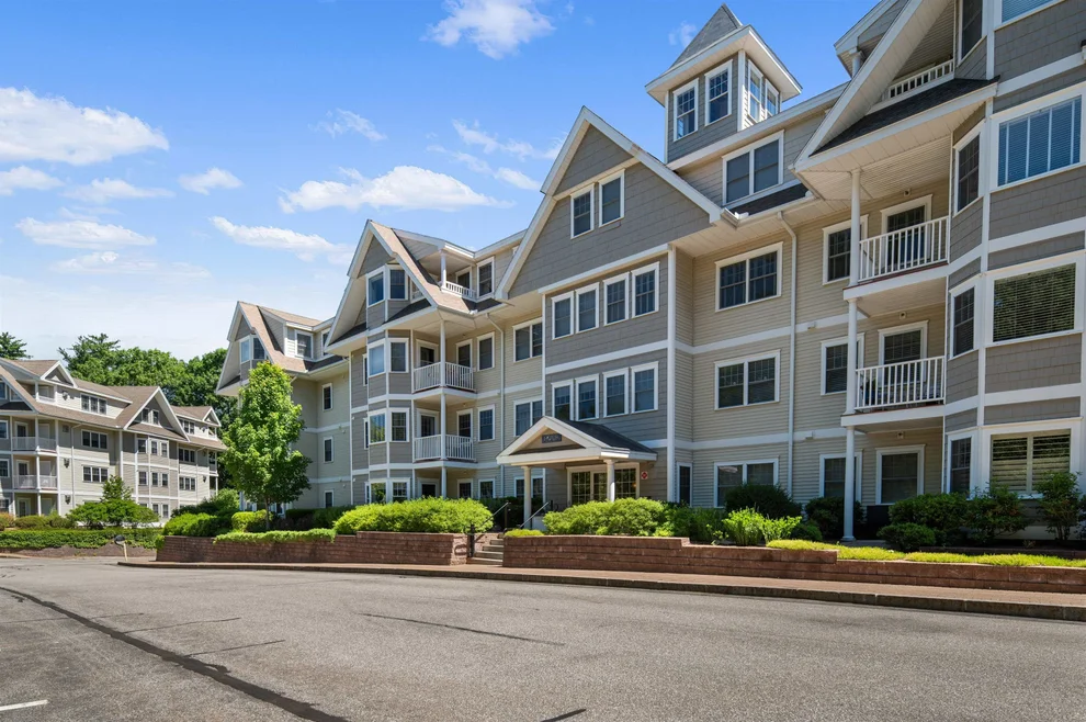 Unit for sale at 4 Sterling Hill, Exeter, NH 03833