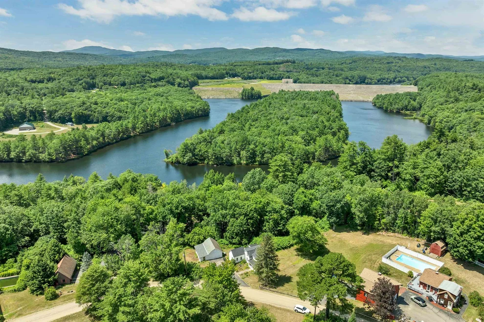 Unit for sale at 11 Lepage, Franklin, NH 03235