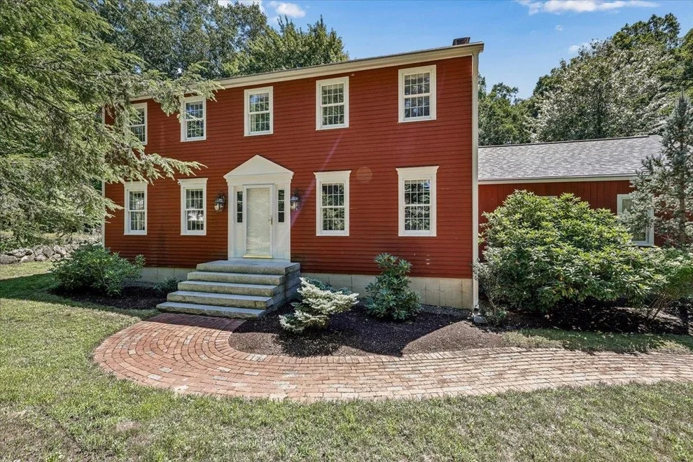 Unit for sale at 25 Old Stone, Bedford, NH 03110