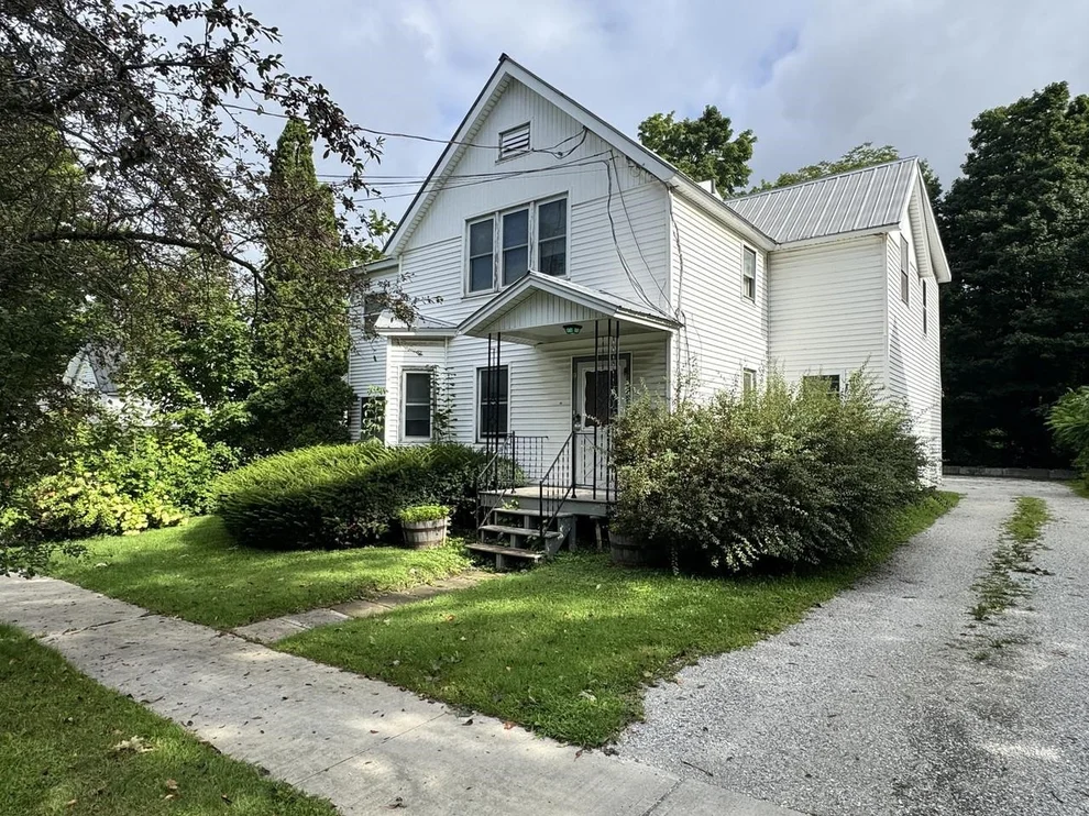Unit for sale at 37 Upper Welden, St. Albans City, VT 05478