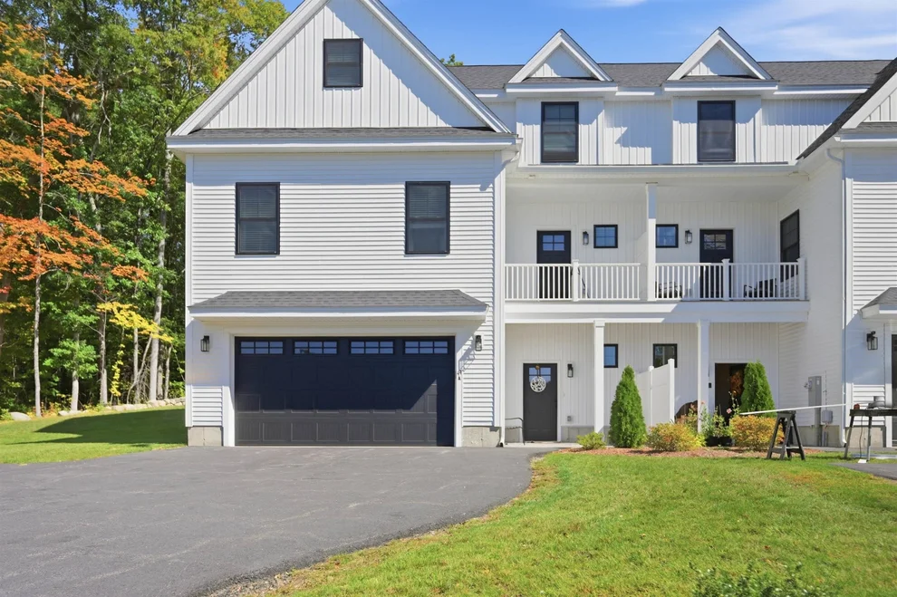Unit for sale at 44 Stephen C Savage, Plaistow, NH 03865