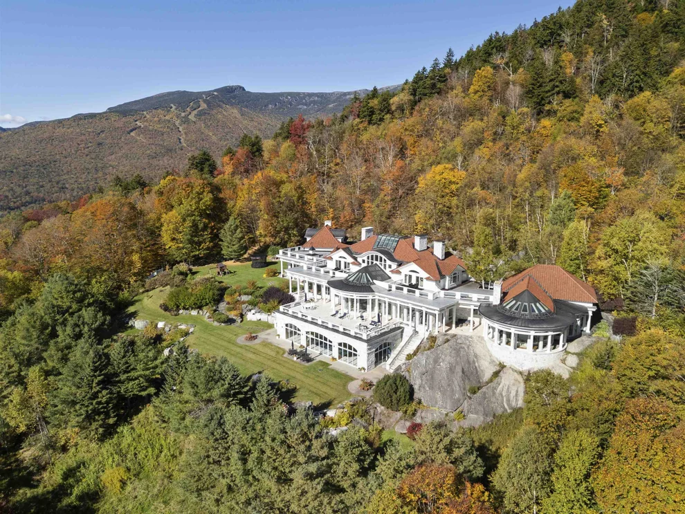 Unit for sale at 189 Upper Springs, Stowe, VT 05672