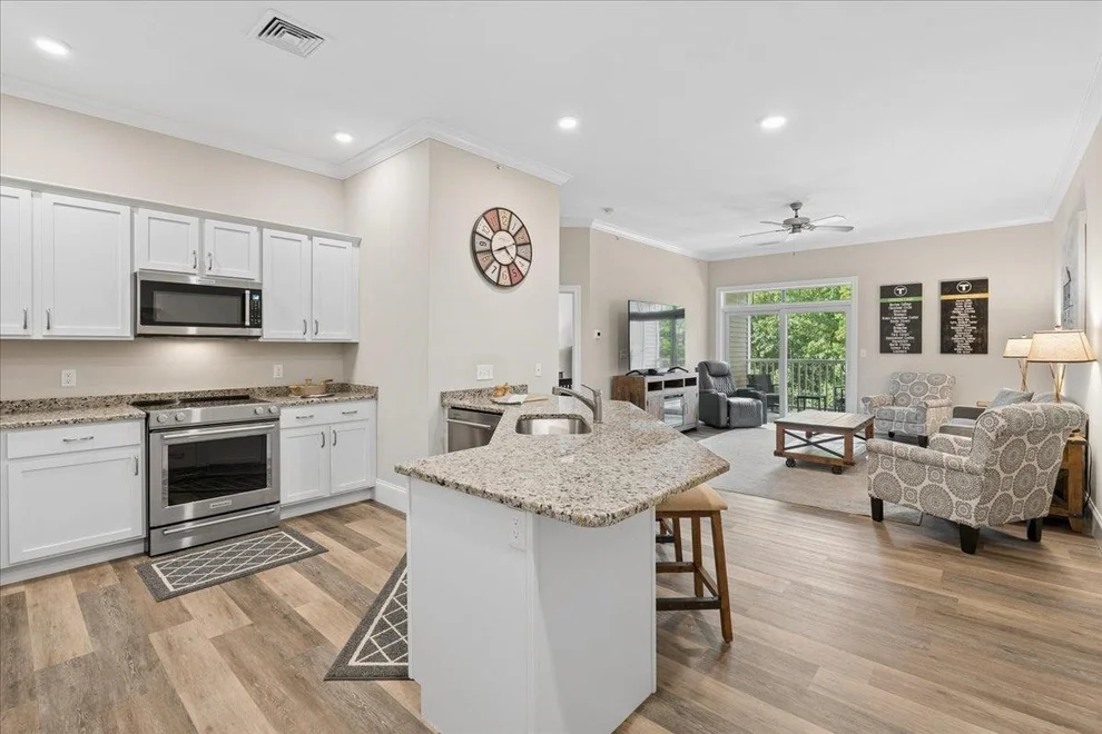 Unit for sale at 2 Henry David, Nashua, NH 03062