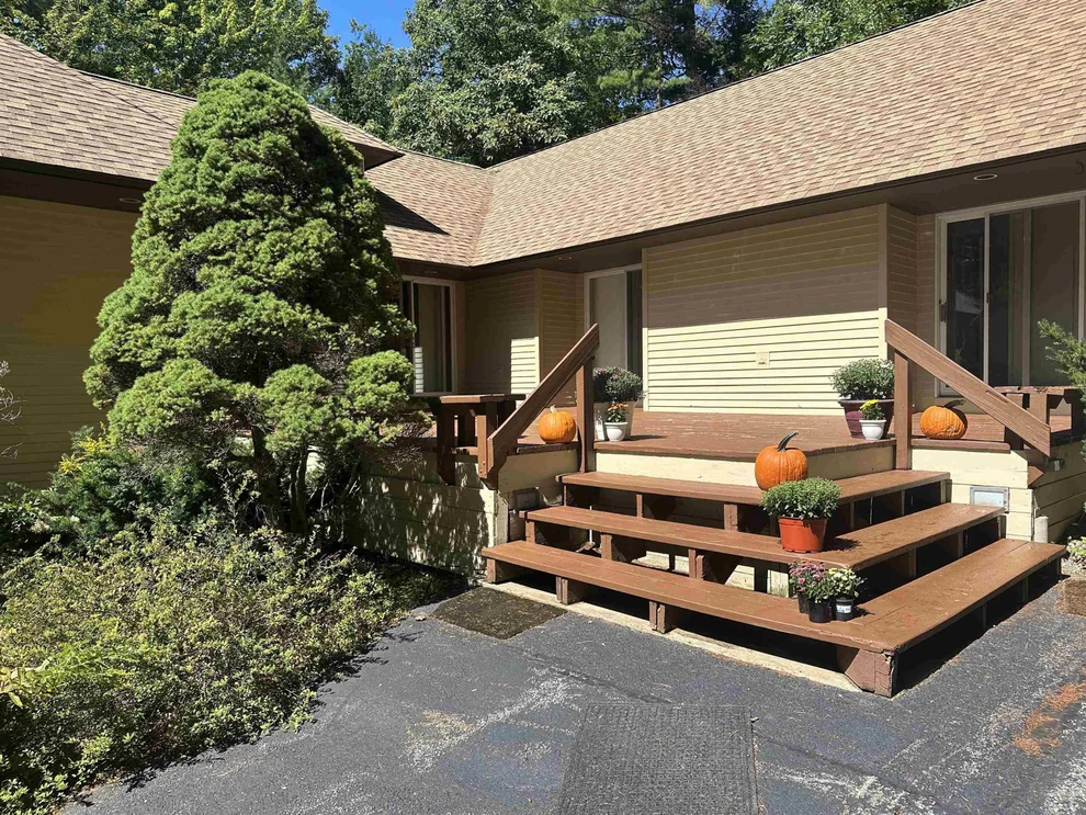 Unit for sale at 14 Forest Ring, Bartlett, NH 03845
