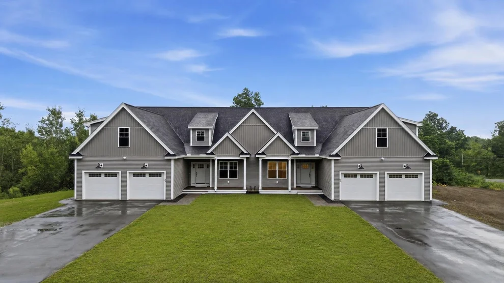 Unit for sale at 10B Oakland Ridge, Pelham, NH 03076