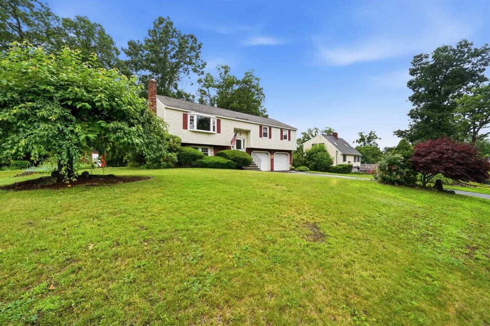 Unit for sale at 26 Veronica, Salem, NH 03079