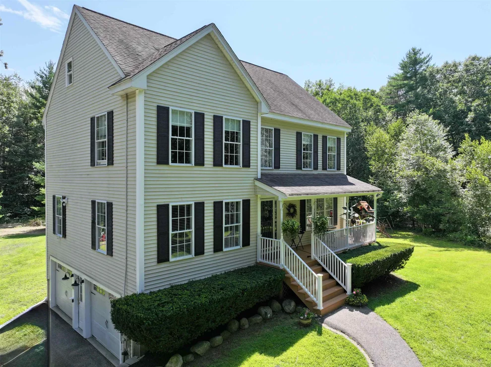 Unit for sale at 106 Red Brook, Fremont, NH 03044