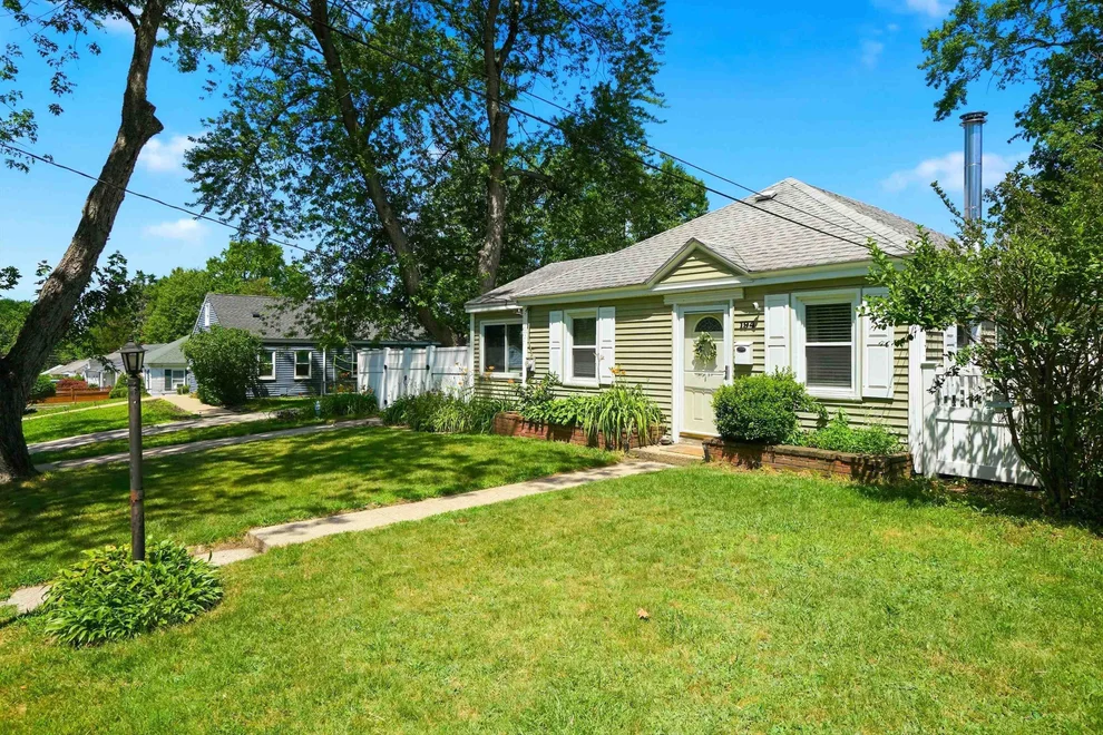 Unit for sale at 194 Melrose, Manchester, NH 03109