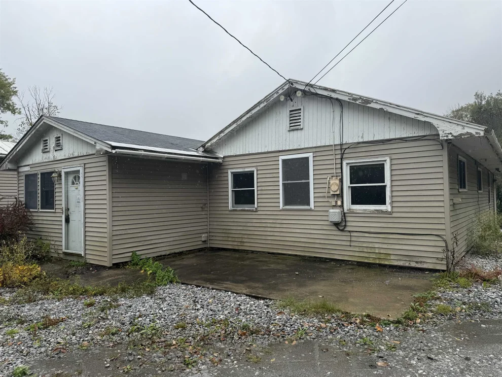 Unit for sale at 1023 Clarendon, West Rutland, VT 05777